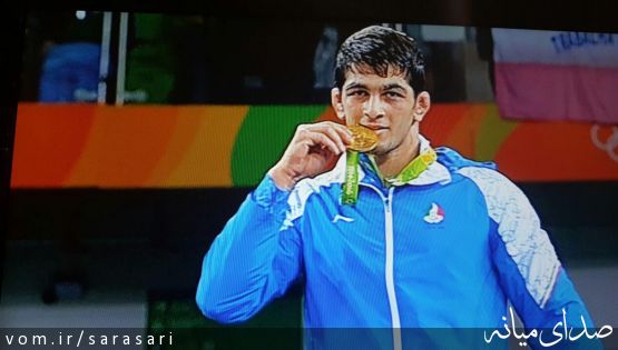 مدال طلا بر گردن حسن یزدانی+تصویر