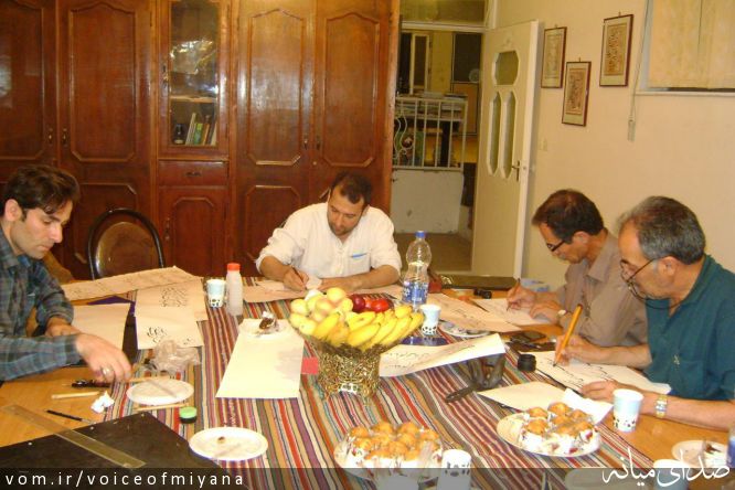 اولین جلسه بداهه نویسی وهمنویسی اعضاء انجمن خوشنویسان میانه