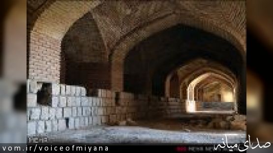 مقایسه تصویری دو کاروانسرای دوره صفویه یکی در اصفهان و دیگری در میانه