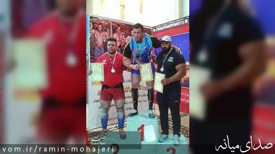 ورزشکاران میانه قهرمان پاورلیفتینگ کشور شدند+عکس