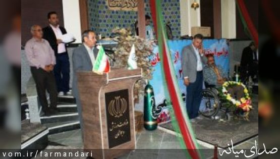 فرماندار میانه در مراسم تجلیل از اسدالله عظیمی از اهدای زمین به قهرمانان ورزشی میانه در آینده نزدیک خبر داد