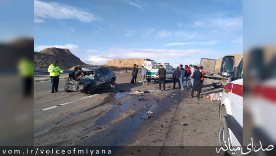 امدادرسانی اورژانس میانه به آسیب دیدگان سانحه رانندگی آزادراه تبریز-زنجان