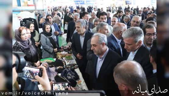 تصاویر بازدید وزیر کار از نمایشگاه توانمندی های کارآفرینی در میانه