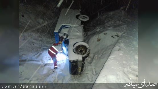 بارش برف همراه با کولاک در محورهاي مواصلاتي آذربايجان شرقی/ از سفرهای غیرضروری خودداری شود